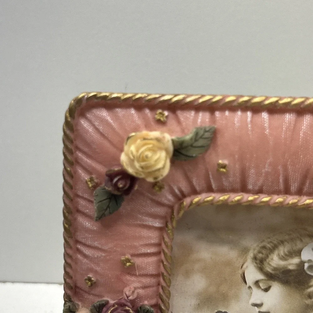 Vintage Pink Resin 3D Floral‎ Rose Picture Frame 3.5x5 Unbranded Décor